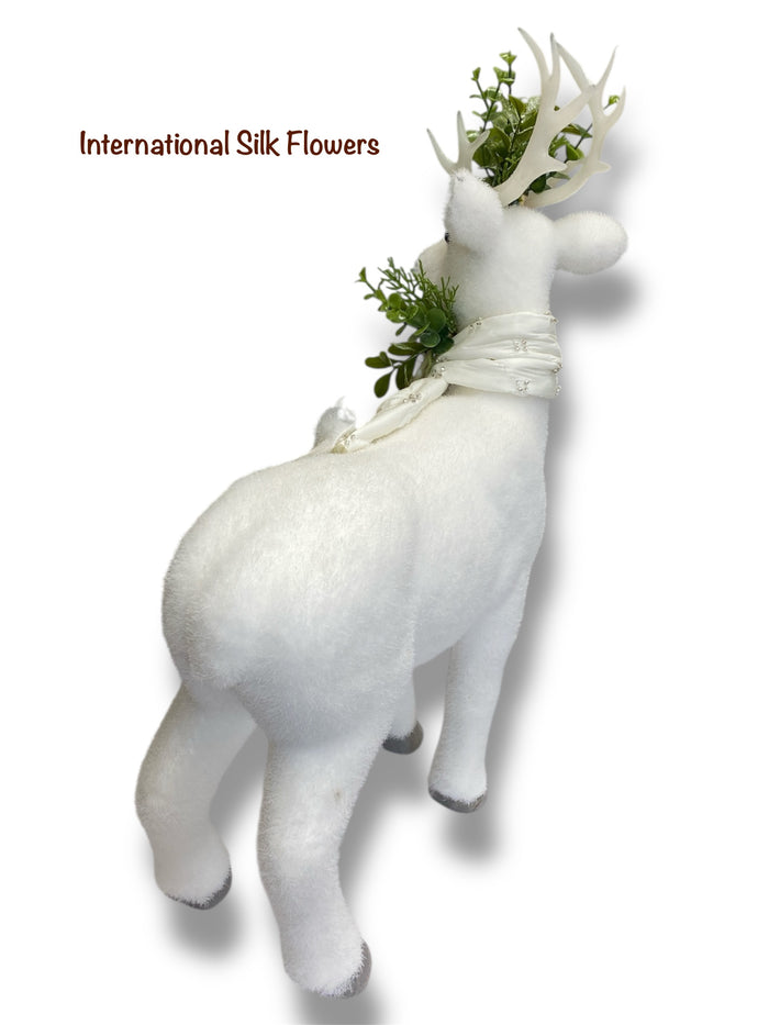 16.5'' x 13'' Deer ( 260334-White )