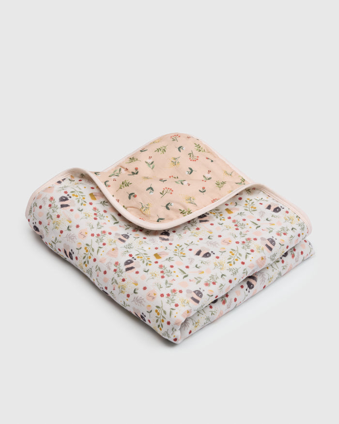 Baby Muslin Quilt in Tanboocel® Bamboo Viscose - Bumble Bees