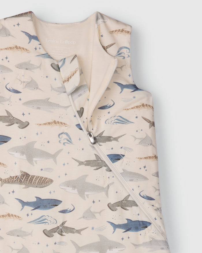Baby Sleep Bag 1.0 TOG in TENCEL™ Lyocell - Smiley Sharks