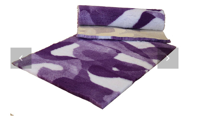 Non-Slip Multi Paw Vetfleece 1m x 0.75m