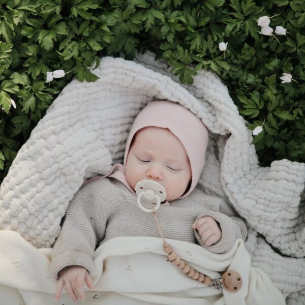 Personalized FRIGG Daisy Latex Baby Pacifier – Engraved Name