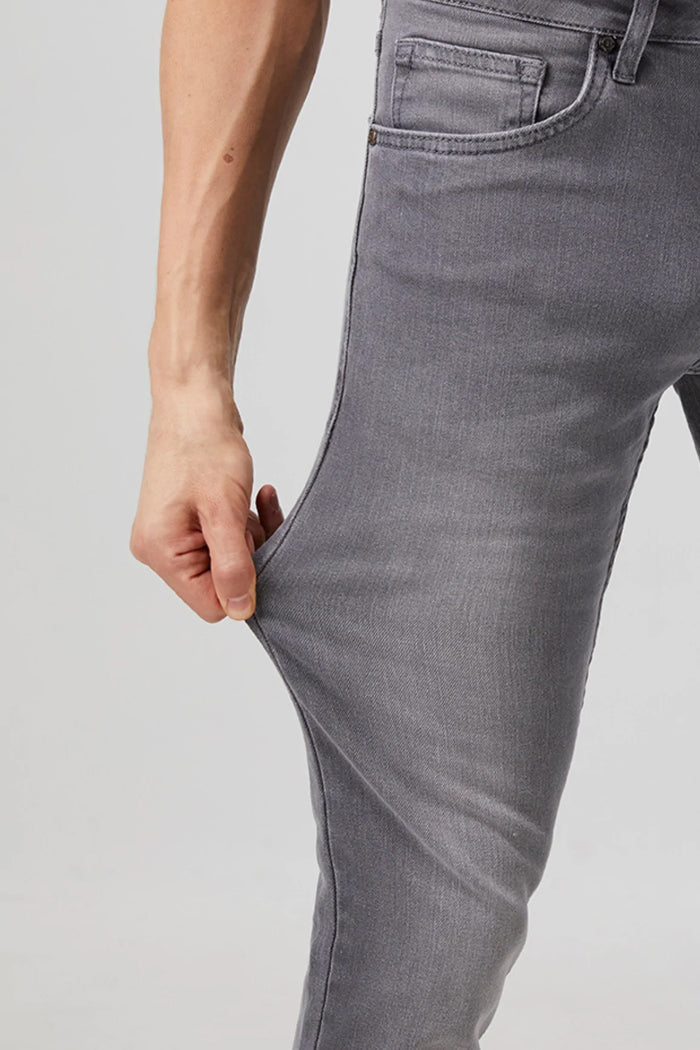 Signature Jean in Grey