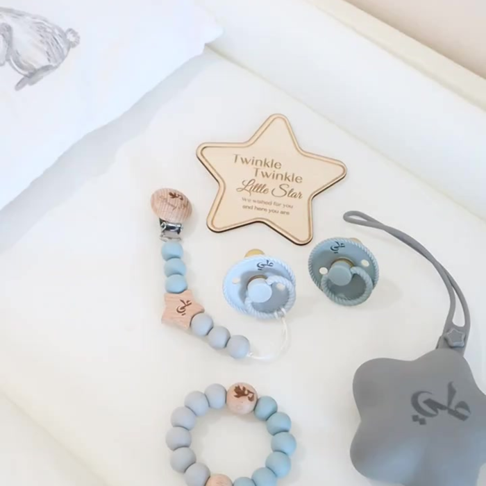 Twinkle_Little_Star_-_Ultimate_Pacifier_Set__6_Pcs_ mommys charms