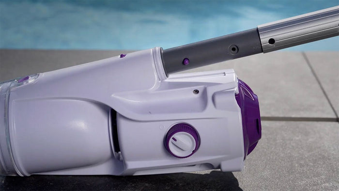 Vacuum Pool Hand held Telsa 30 with Telescopic Pole